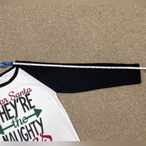Family Pajamas: Dear Santa, Child Size 10-11 years - Picture 6 of 13